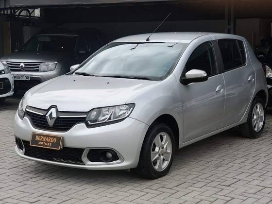 RENAULT SANDERO 1.6 DYNAMIQUE 8V FLEX 4P MANUAL RENAULT SANDERO 1.6 DYNAMIQUE 8V FLEX 4P MANUAL